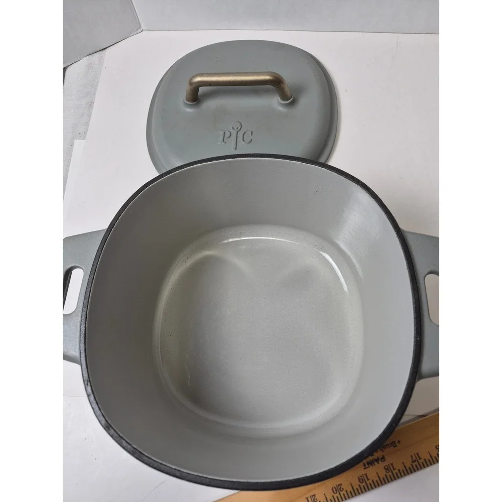 Pampered Chef Gray Enameled Cast Iron Dutch Oven Pot with Lid Gold Handle 2qt
